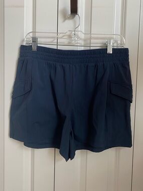 Avalanche Navy Elastic-Waist Cargo Athletic Shorts